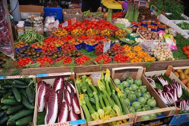 Campo_de_Fiori_Rome_market