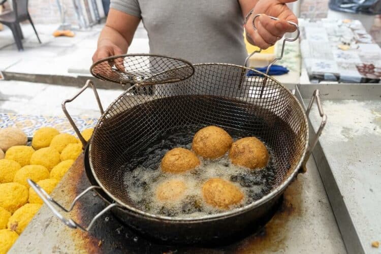 Eating Palermo: Evening Food & Wine Tour