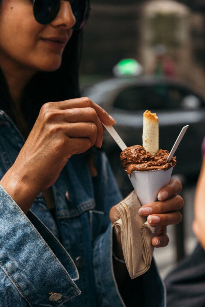 eating-paris-food-tour-chocolate-mousse-dessert