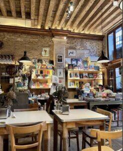 Sullaluna_Libreria_&_Bistrot_Venice