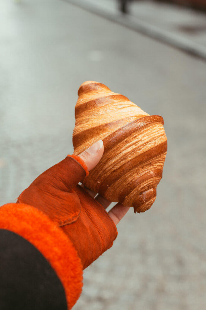 eating_europe_paris_breakfast_croissant_tour-4500