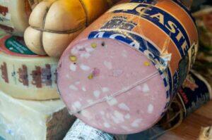 Mortadella_Bologna