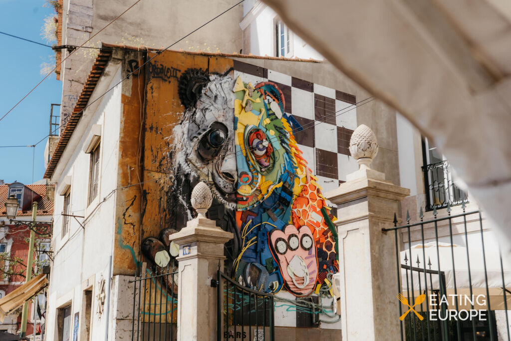 Best of Lisbon Tuk Tuk Food Tour1