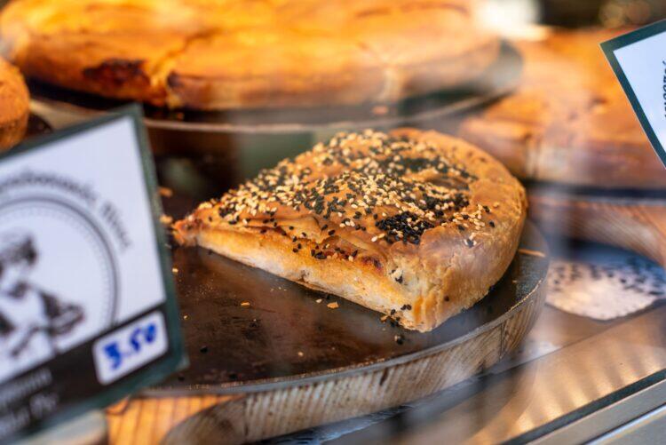 Athens Morning Food Tour: Breakfast by the Acropolis