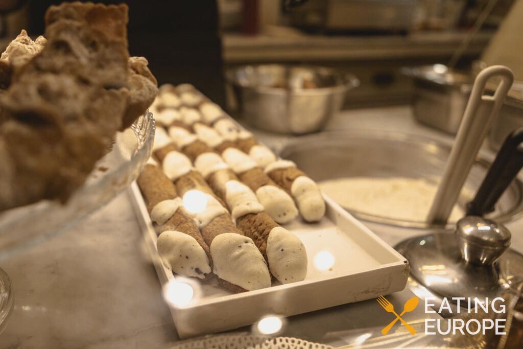 Evening Food & Wine Tour4