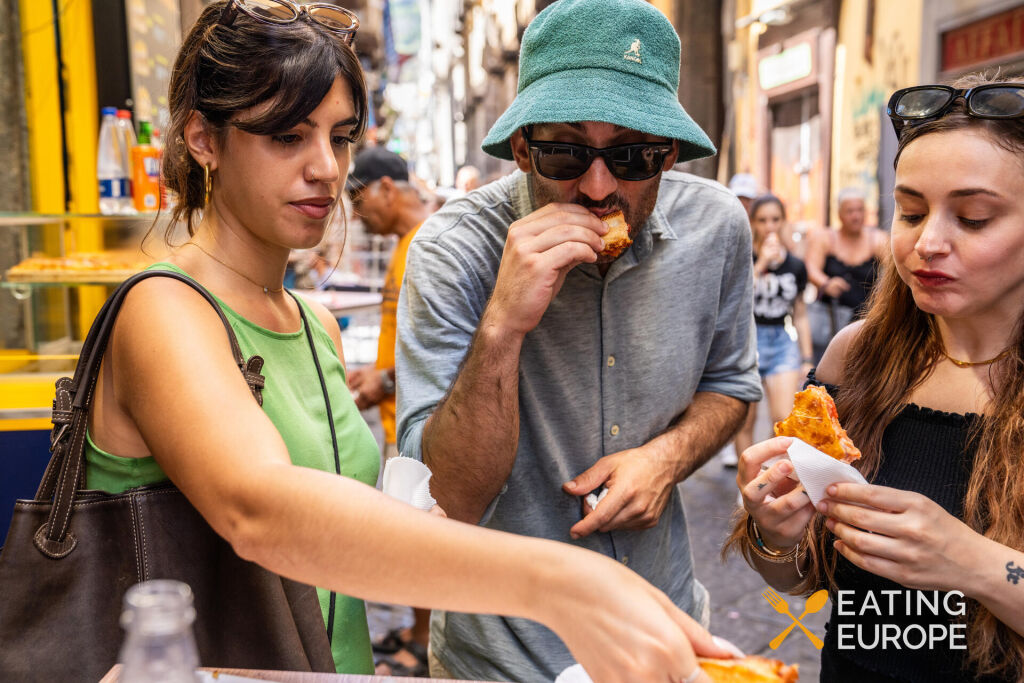 Naples Pizza & Drinks Tour A Slice of Naples2