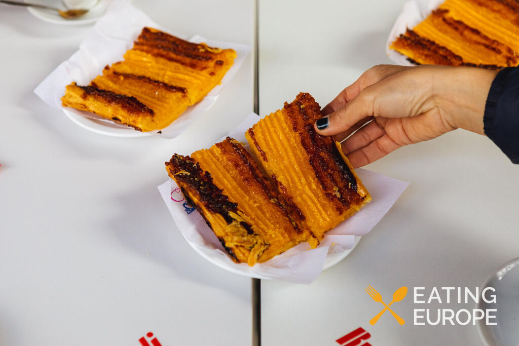 Porto Wine & Dine Port Wine Cave and Food Tour1