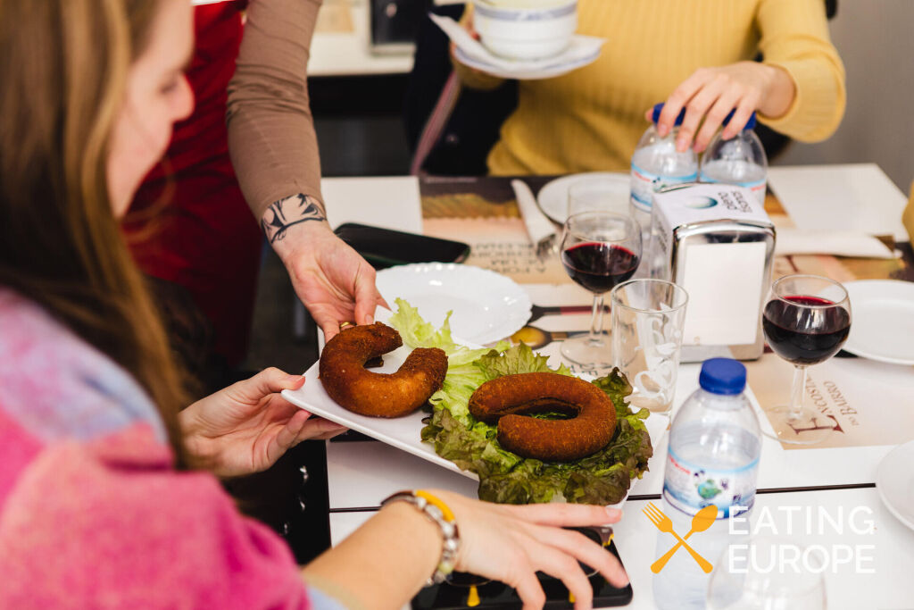 Porto Wine & Dine Port Wine Cave and Food Tour5