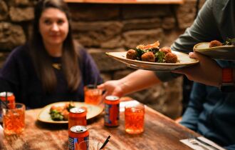 Eating Edinburgh Fringe Festival Food Tour