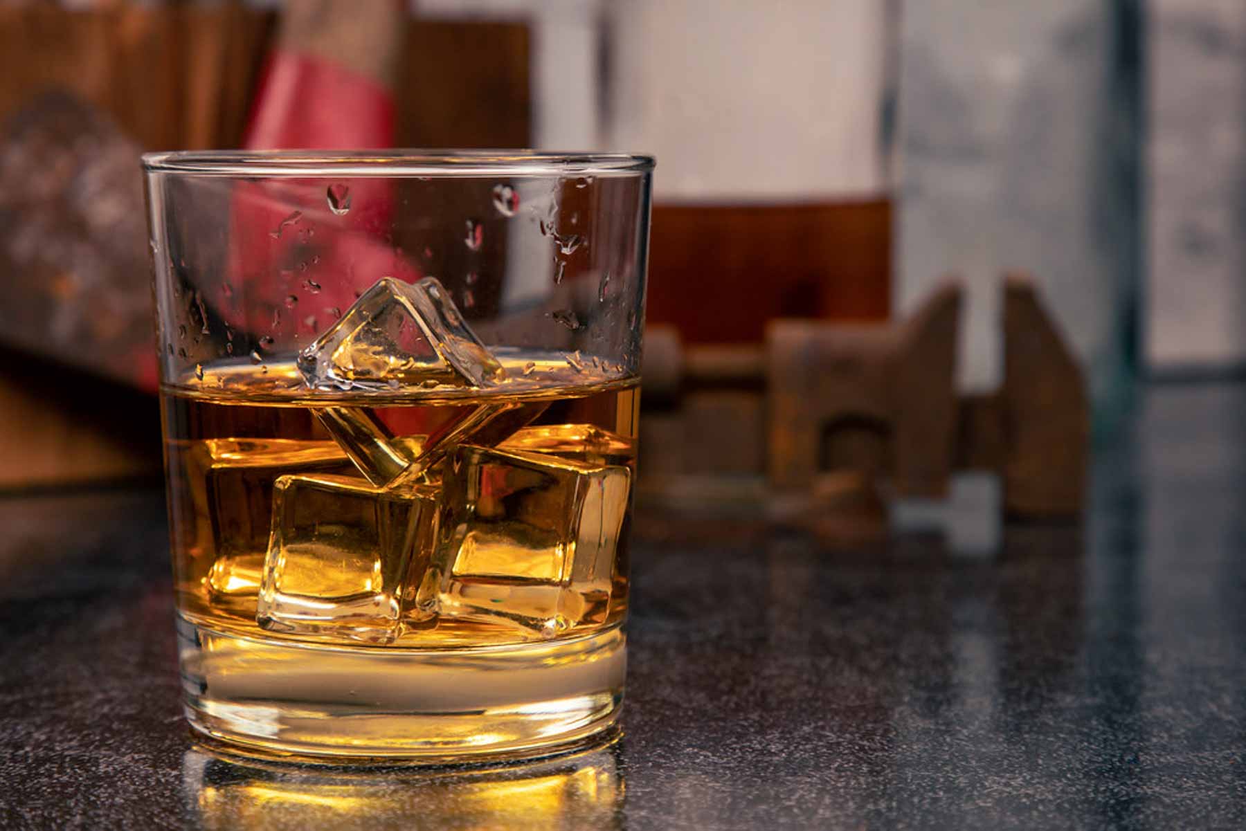 glass_of_whiskey_edinburgh