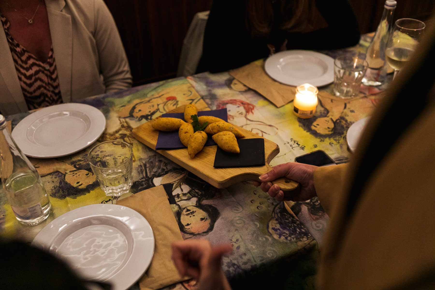 plate_of_rissois_Cândido_dos_Reis_Café_Porto