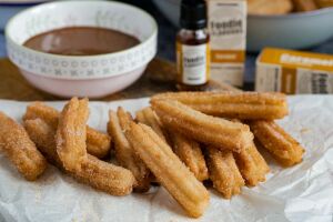 Small_pieces_of_churros_Seville