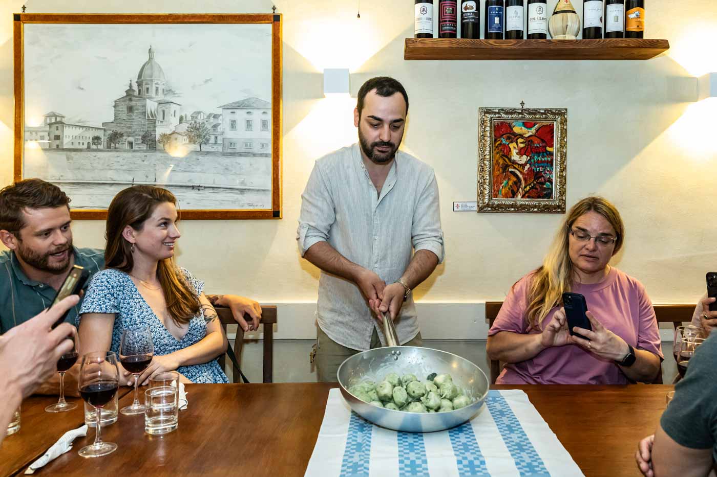 Food_being_cooked_Trattoria_da_Ginone_Florence