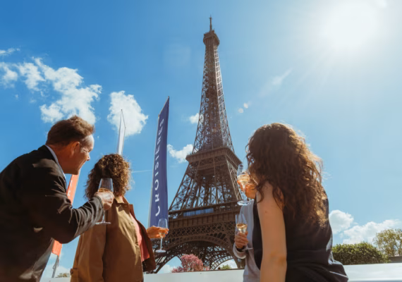 Paris Food Tour Near the Eiffel Tower: VIP Dinner & Champagne