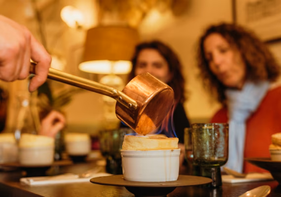 Paris Food Tour Near the Eiffel Tower: VIP Dinner & Champagne